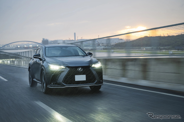 雨が強くなってきた高速走行でも安定感ある走りを実現していた