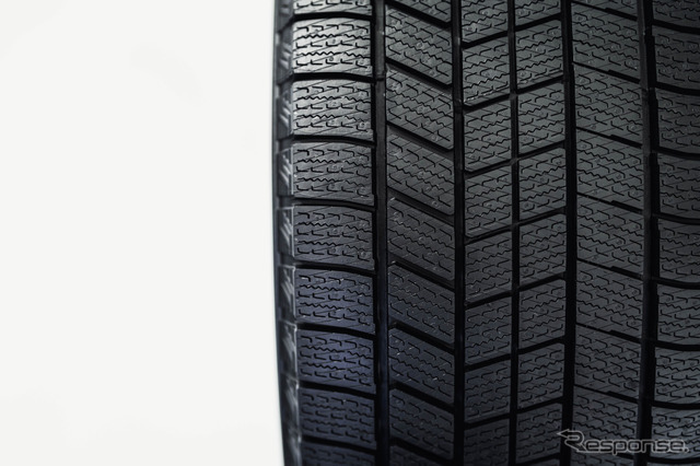 ブリヂストン『ブリザック WZ-1』