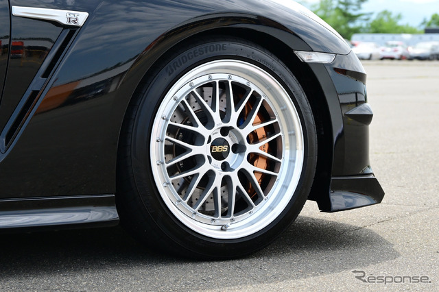 【1ピース vs 2ピースホイール】構造の違いとメリット・デメリットを徹底解説～カスタムHOW TO～