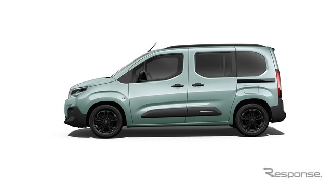 シトロエン・ベルランゴの特別色「アクア グリーン」（5人乗り）