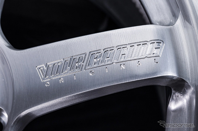 RAYS TE37 SAGA S-plus A.S.T.ブラッシュド