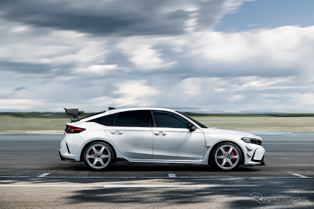 TE37 SAGA S-plus A.S.T. ブラッシュド × Honda シビック TYPE-R