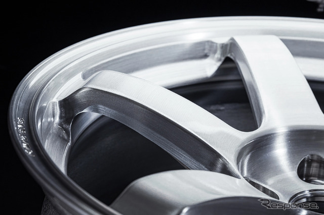 RAYS TE37 SAGA S-plus A.S.T.ブラッシュド