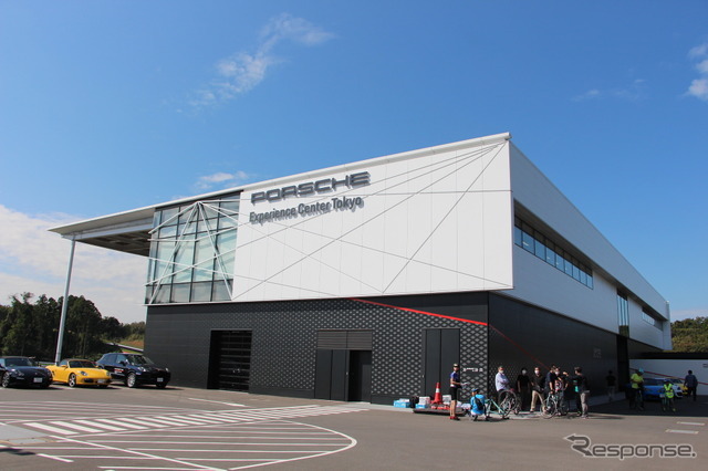ポルシェ・エクスペリエンスセンター東京