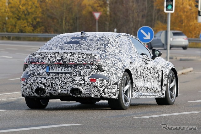 アウディ RS6セダン 新型のプロトタイプ　