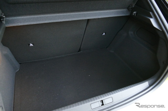 プジョー208 GT HYBRID