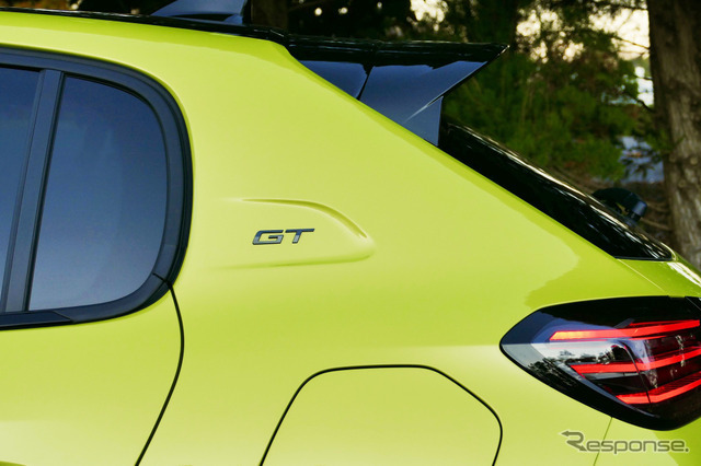 プジョー208 GT HYBRID