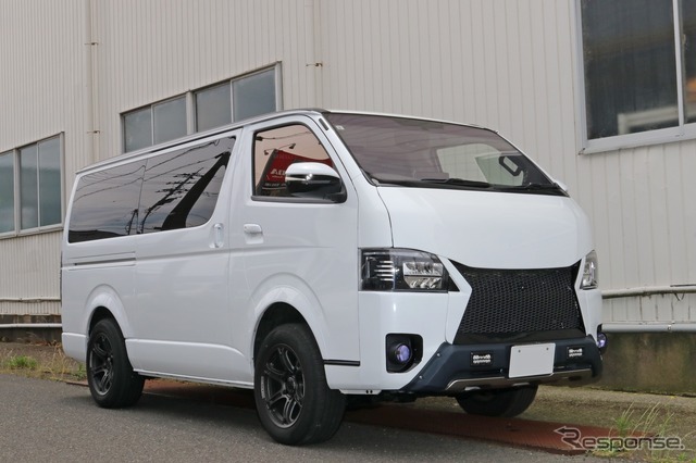 car audio newcomer！  トヨタ ハイエース（オーナー：足立祥紀さん）　by　 custom&car Audio PARADA　前編 画像