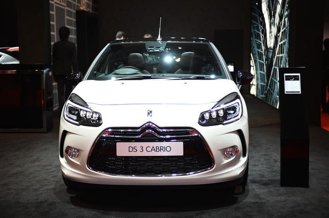 DS 3 カブリオ（東京モーターショー15）