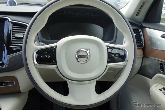 ボルボ XC90 T6