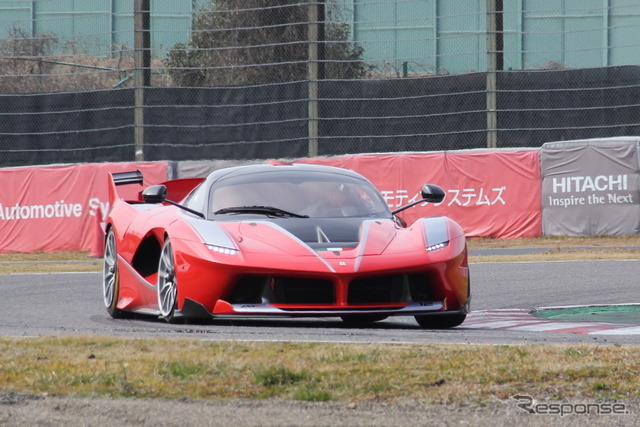 フェラーリ FXX K