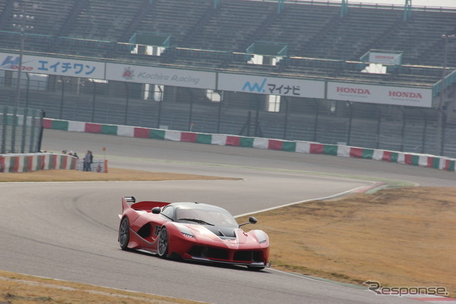 フェラーリ FXX K