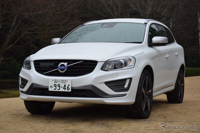 ボルボ XC60 T6 AWD R-デザイン