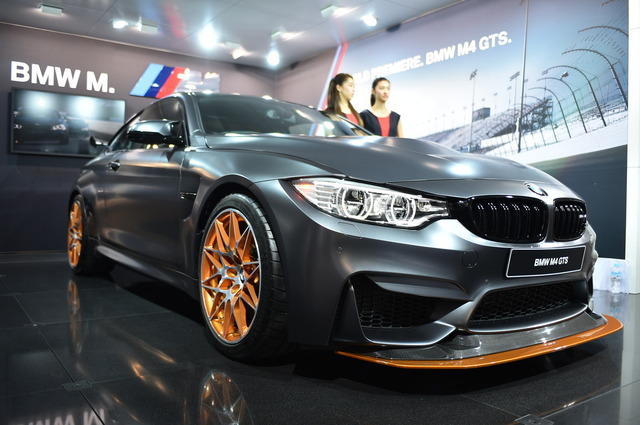 BMW M4 GTS（東京モーターショー15）