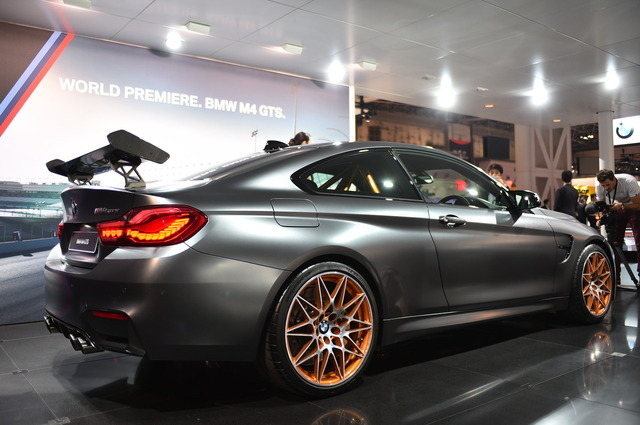 BMW M4 GTS（東京モーターショー15）