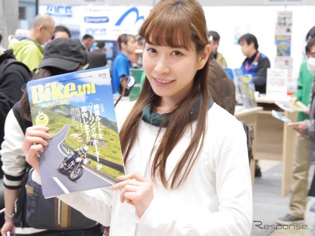 ナビタイムジャパンブース 田中彩央里さん（@TanakaSaori1113）（東京モーターサイクルショー16）