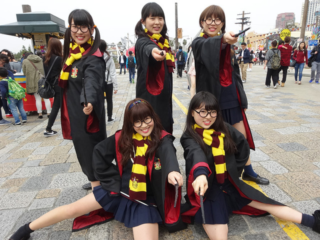 Usj 季節外れのハロウィン到来 春休みのパークに仮装ゲストが連日現る 2枚目の写真 画像 Push On Mycar Life Usj 季節外れのハロウィン到来 春休みのパークに仮装ゲストが連日現る 2枚目の写真 画像 Push On Mycar Life