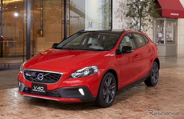 ボルボ V40クロスカントリー アン ミカセレクション