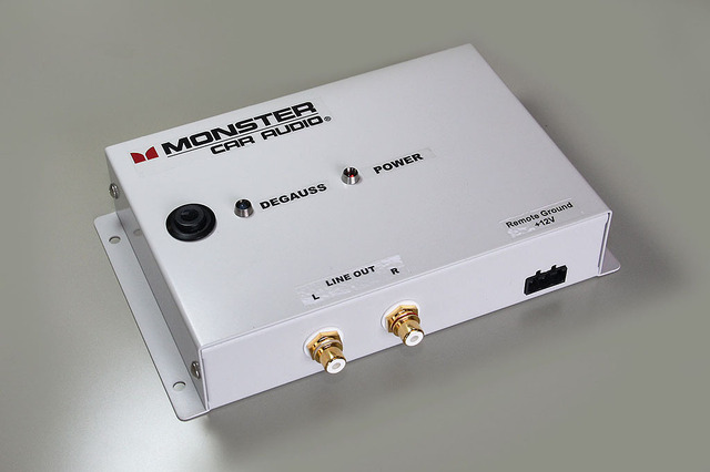 MONSTER CAR AUDIO・MCA-DSC-01