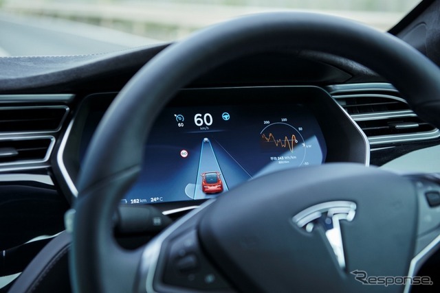 新型テスラ モデルS