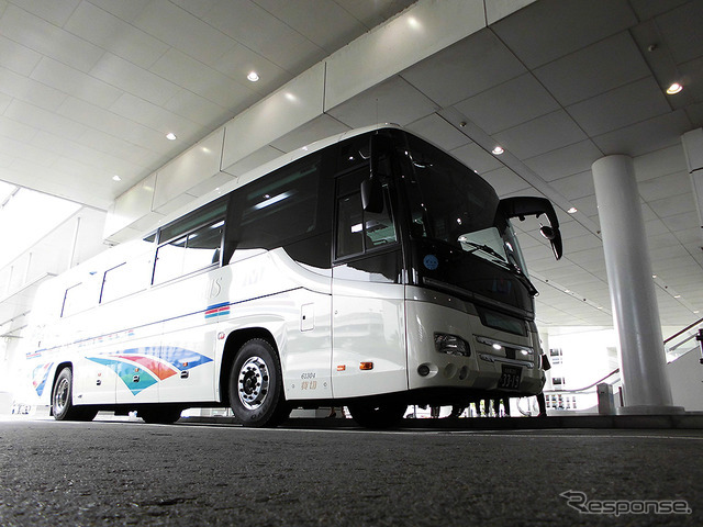 【AIR & BUS】運転停車や乗務員交代も見えた“弾丸伊勢ツアー”…夜行バス旅11時間