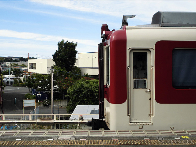 伊勢神宮、内宮と外宮を結ぶ旧街道・古市参宮街道を歩く。伊勢市内の近鉄沿線も散策（AIR & BUS成田発伊勢行きツアー）