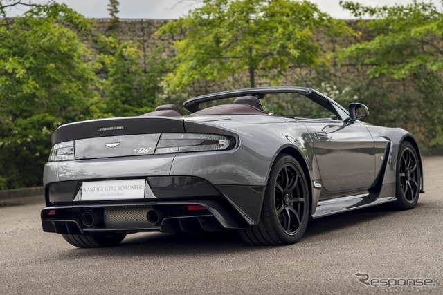 アストンマーティン ヴァンテージ GT12 ロードスター