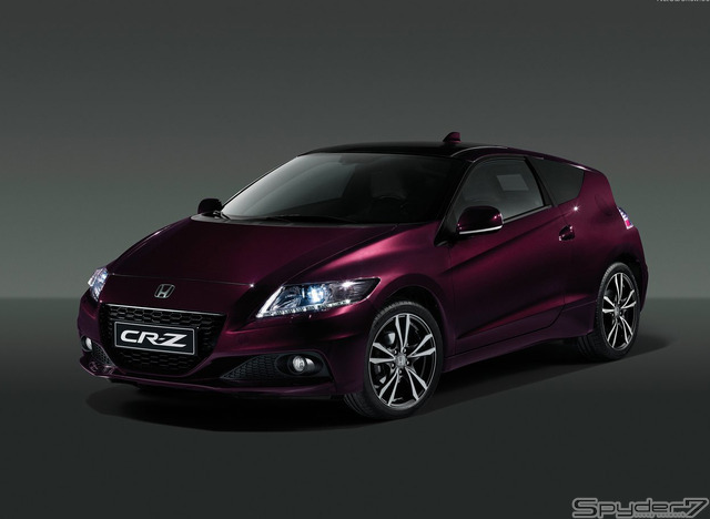ホンダ CR-Z 現行型（参考画像）
