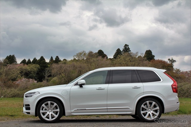 ボルボ XC90 T8