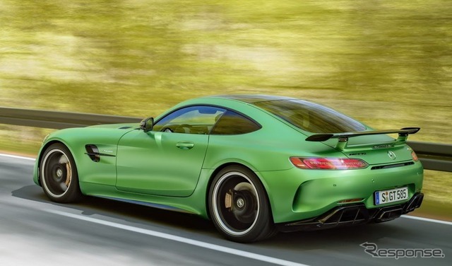 メルセデスAMG GT R