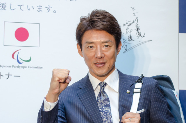 「エアウィーヴ 夏の快眠 体感フェア」に松岡修造が登壇（2016年6月28日）