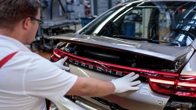 ドイツ・ライプツィヒ工場で一貫生産されるポルシェ パナメーラ 新型
