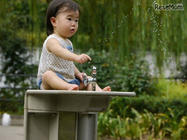 水とのふれあいコンテスト　過去の応募作品　(c) 水の日・水の週間実行委員会