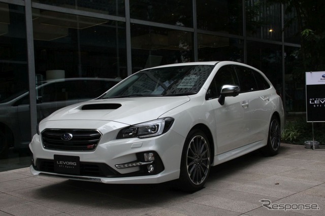 レヴォーグ STI Sport