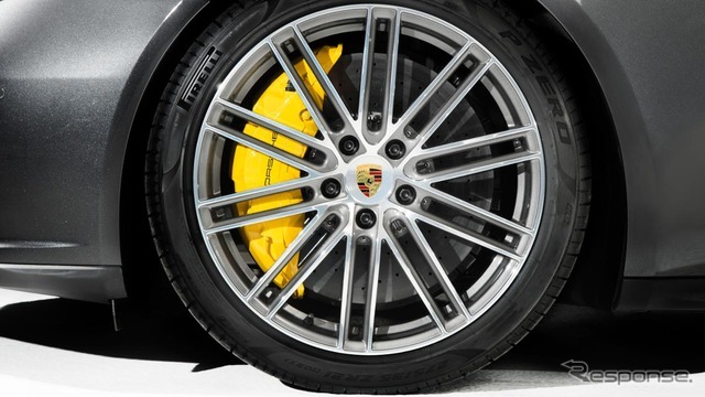 ポルシェ パナメーラ 新型