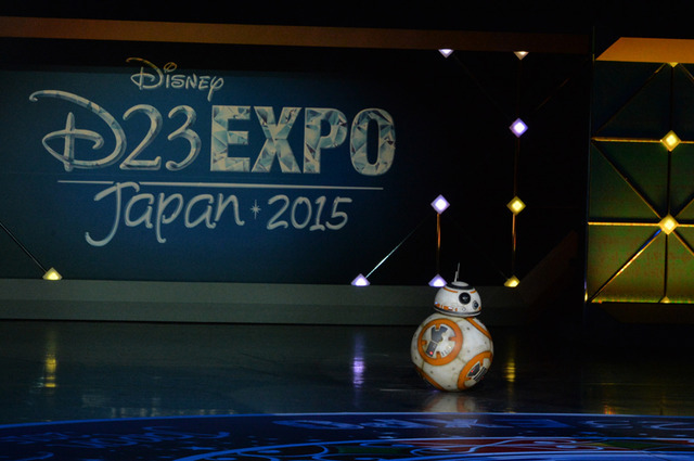 キャスリーン・ケネディ＆BB-8／『スター・ウォーズ／フォースの覚醒』D23 Expo Japan 2015