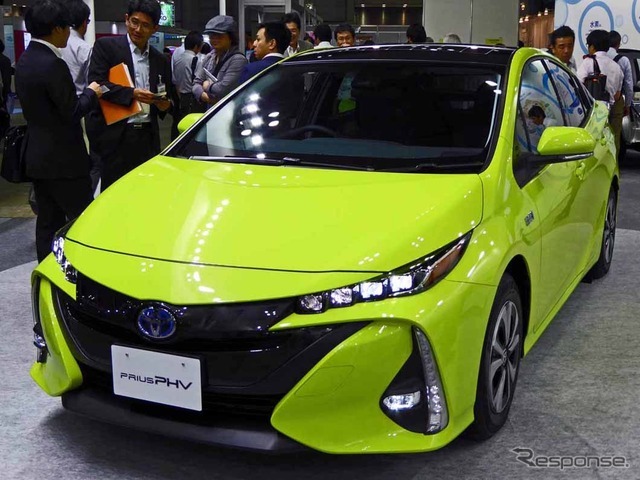 新型 プリウスPHV のプロトタイプ