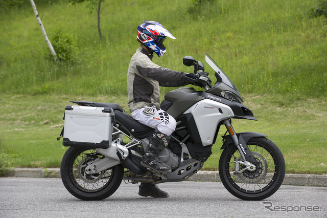 ムルティストラーダ 1200 エンデューロ