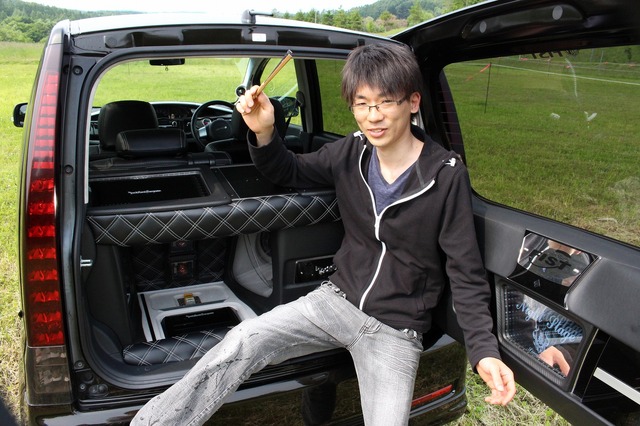 カスタムのみならず高音質の追求にも余念がないオーナーの柴田さん。３ウェイ化によるサウンドの充実ぶりに満足感も高いという。