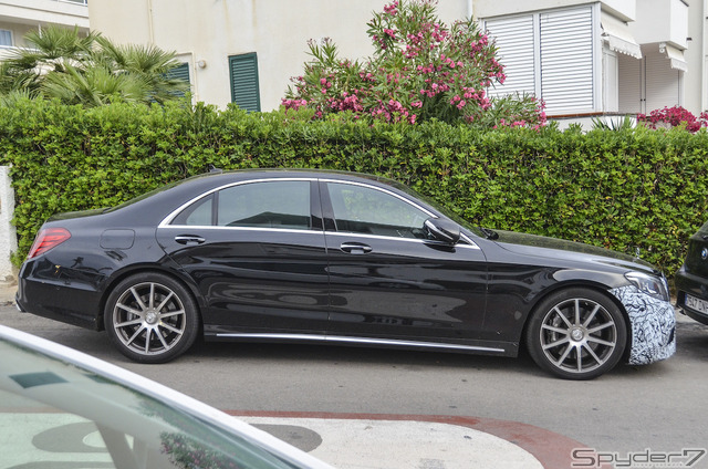 メルセデス　AMG S63 　セダン　スクープ写真