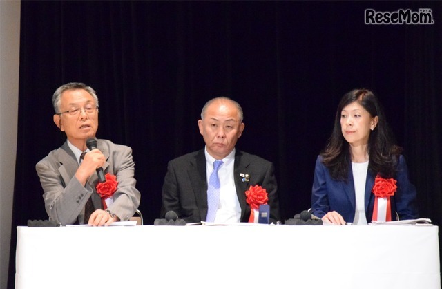 パネルディスッション。左より杉尾哲氏、岡田高大氏、後藤由美氏