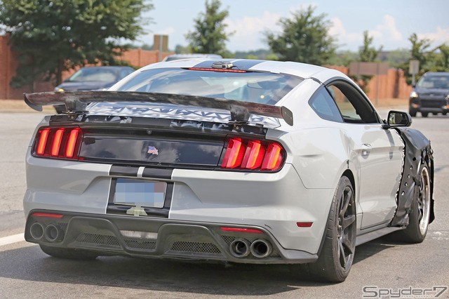 フォード　マスタングシェルビー GT500スクープ写真