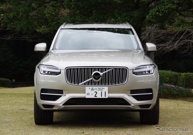 ボルボ XC90 T8 Twin Engine AWD Inscription