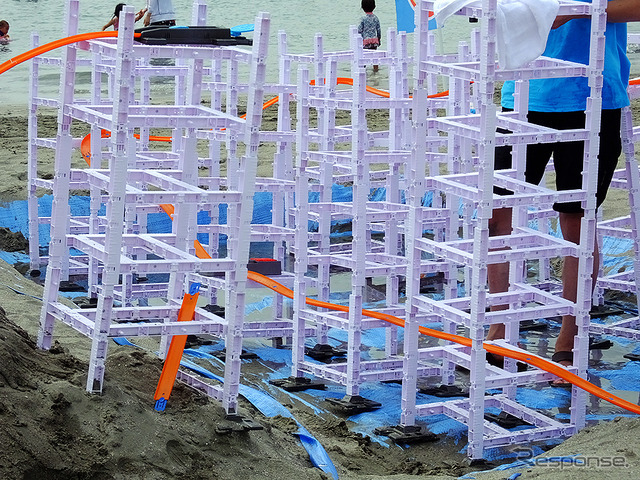 砂浜でホットウィールを走らせる回転させる吹っ飛ばす！（ホットウィ―ル スピードアップ ザ サマー、逗子海岸 8月11日）