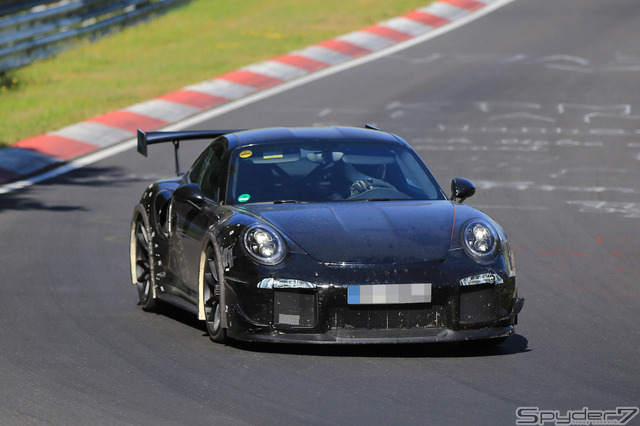 ポルシェ 911 GT2 RSスクープ写真