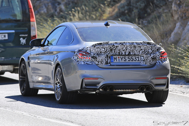 BMW M4 スクープ写真