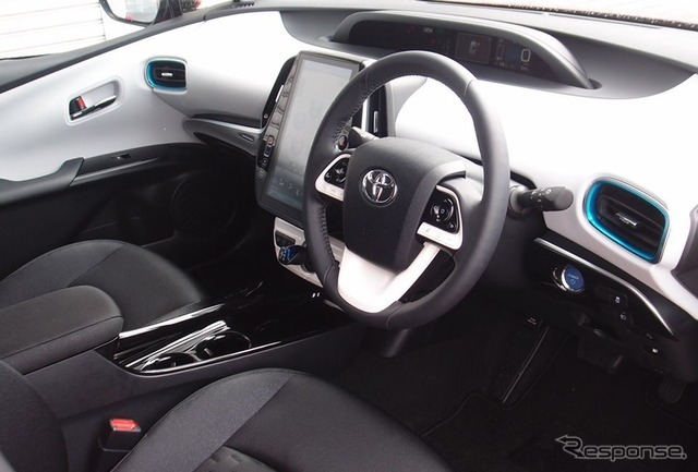 トヨタ プリウスPHV 新型