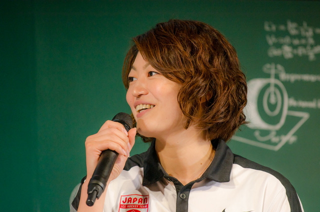 アイスホッケー女子日本代表チーム「スマイルジャパン」の久保英恵（2016年8月29日）