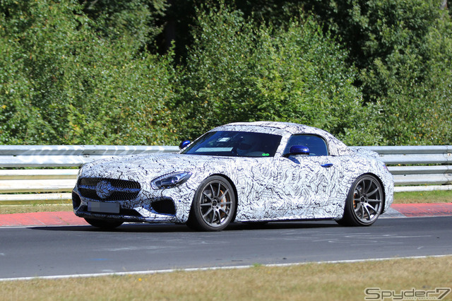 メルセデス　AMG GT C ロードスタースクープ写真