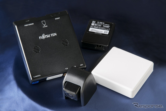 【G500Lite】本体・GPS同体カメラユニット・通信モジュール・ICカードリーダーがセットとなっている
